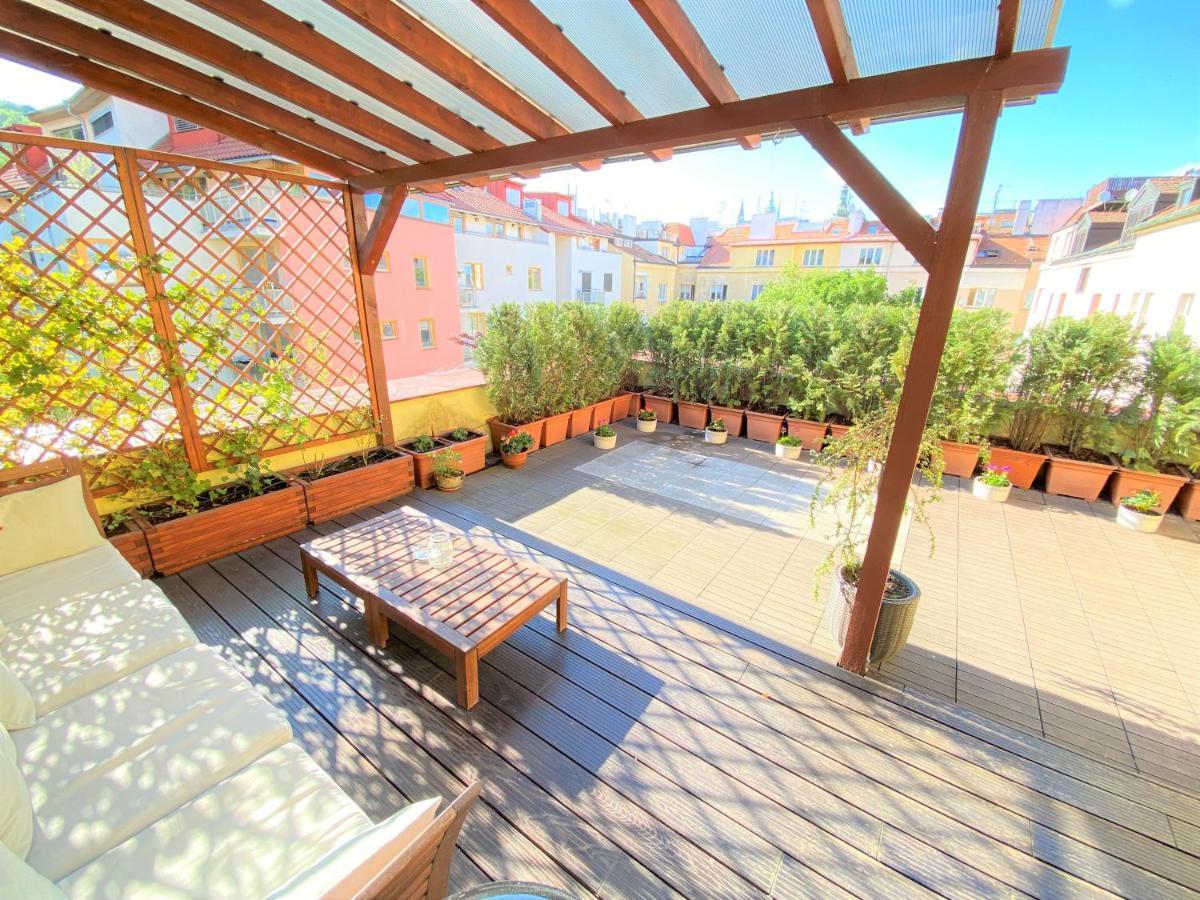 Black Eagle Apartments Prague Exterior photo
